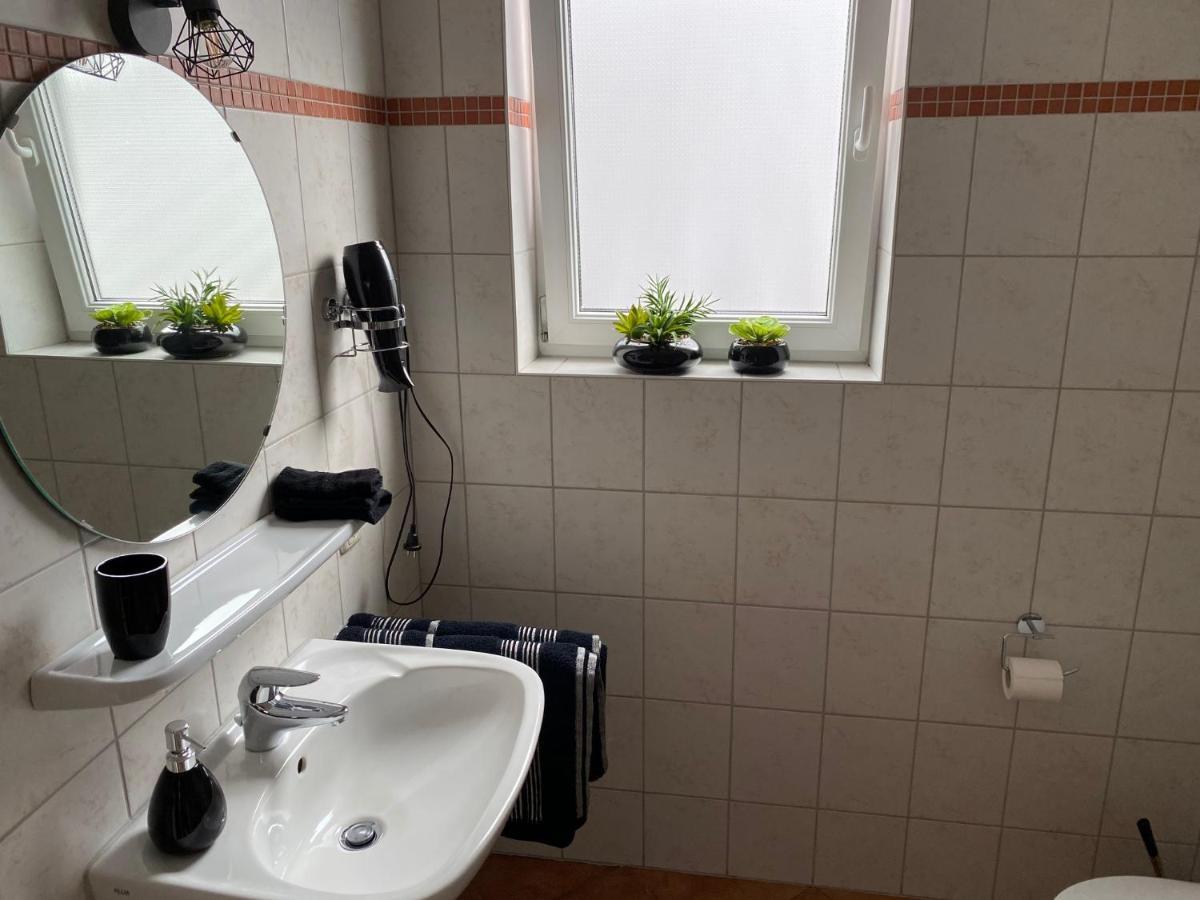 Ferienwohnungen Park Cafe Am Kurpark Bernkastel-Kues Ngoại thất bức ảnh