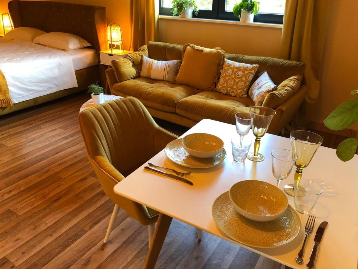Ferienwohnungen Park Cafe Am Kurpark Bernkastel-Kues Ngoại thất bức ảnh
